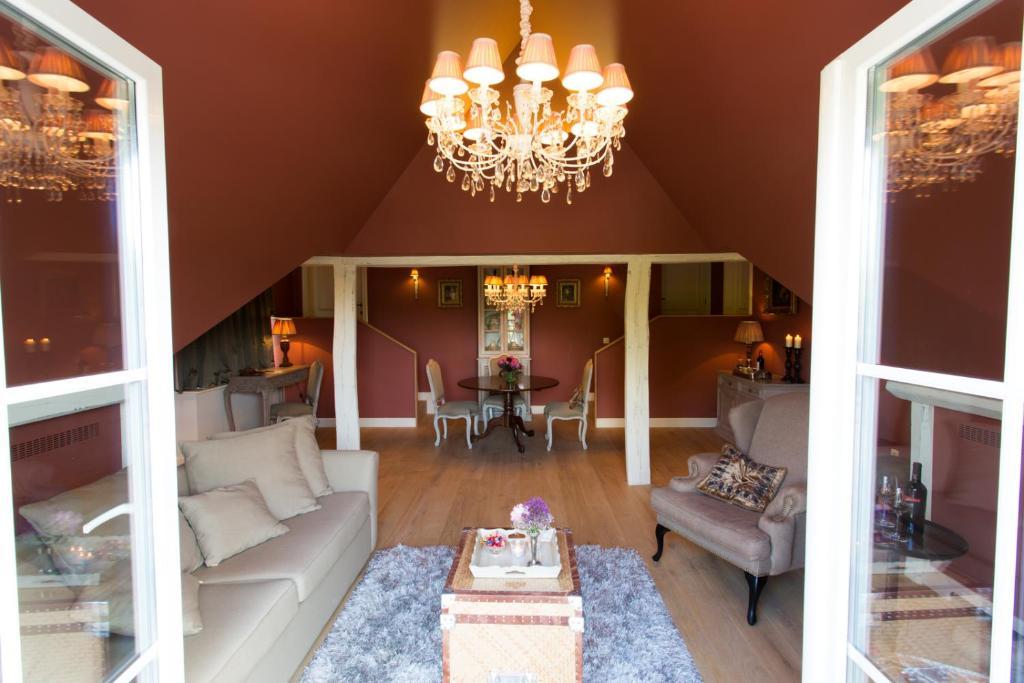 B&B Villa Reynaert Opoeteren Ruang foto